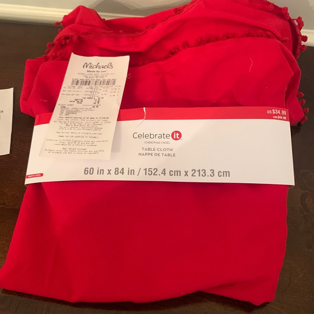 NWT Table cloth